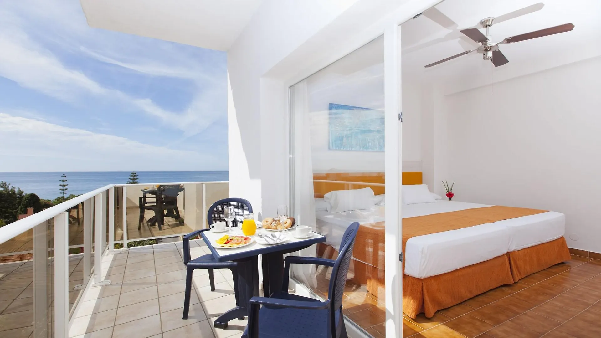 Diverhotel Dino Marbella 3*,  Spain